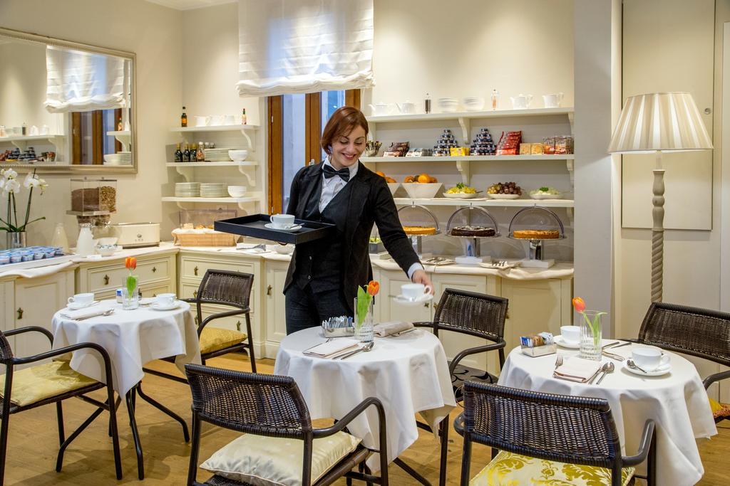 Hotel Monte Cenci Rom Eksteriør billede